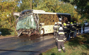 Meghalt egy ember a Seregélyes és Sárosd között történt balesetben