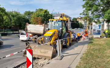 Öt helyszínen épül járda és bicikliút Székesfehérváron - márciusra lesz kész a járda a Kiskút útján