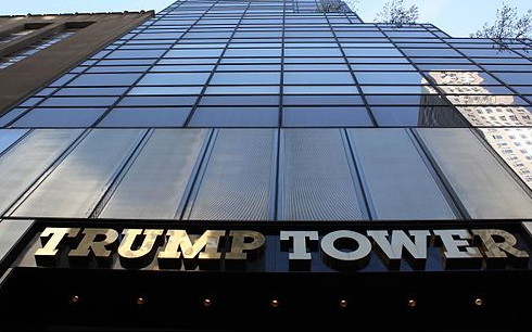 Kigyulladt a Trump-torony, egy ember meghalt
