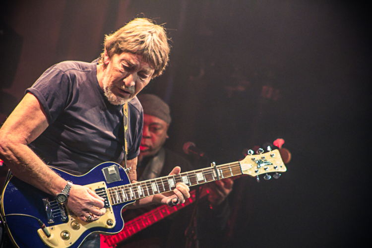 Visszatér Budapestre Chris Rea
