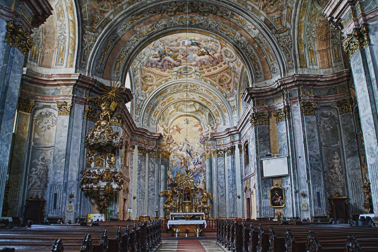 Német nyelvű szentmise lesz vasárnap a Ciszterci templomban