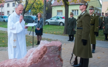 Felsőváros II. világháborús áldozatainak állítottak emlékművet