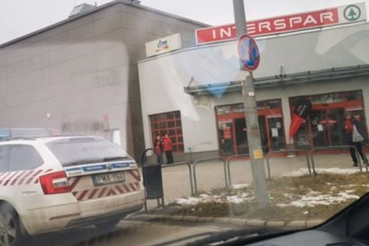 Életet mentett egy polgárőr Székesfehérváron az egyik nagy áruházban