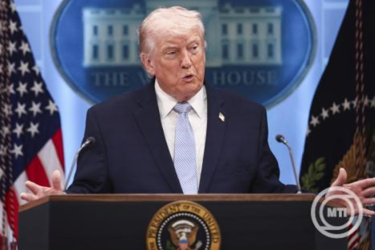 Donald Trump a NATO-ra is helyezett nyomásgyakorlás szükségességéről írt közösségi oldalán