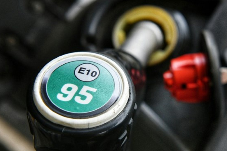 25-27 forinttal drágulhatnak az üzemanyagok hat nap alatt