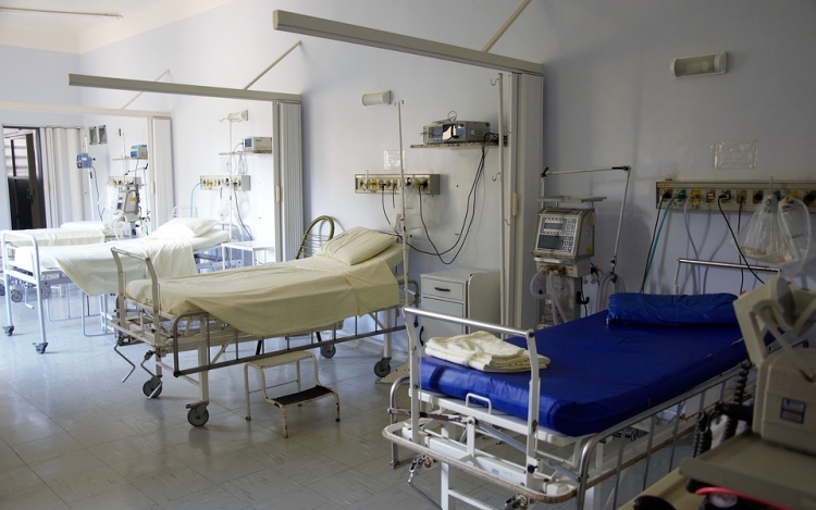 Feltételezett ebolás megbetegedést vizsgálnak egy svéd kórházban