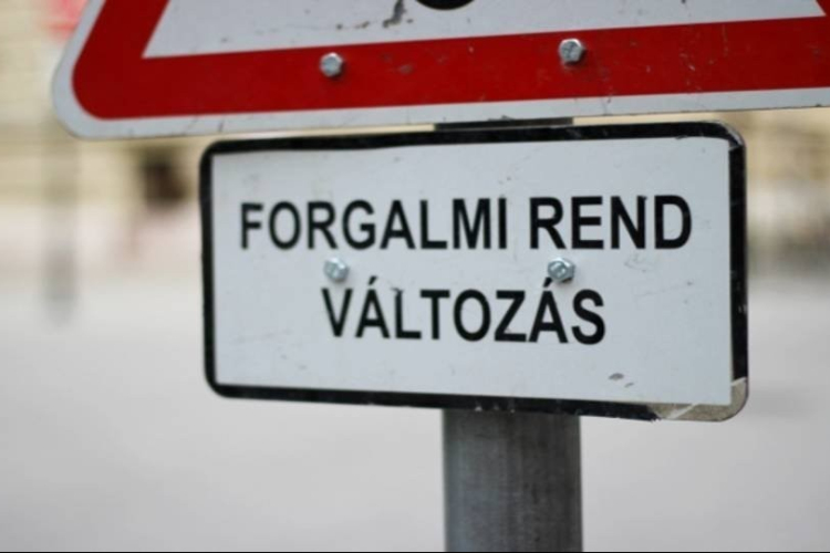 Október végéig egyirányúsítják a Hosszúsétatér egy szakaszát