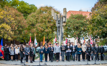 A magyar Golgotára emlékeztek a Corpus Hungaricum szobornál