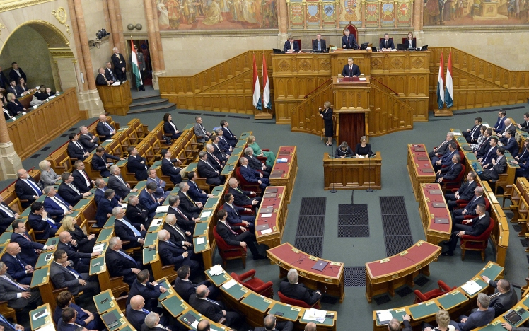 A nagyszülői gyedről kezdenek tárgyalni a képviselők