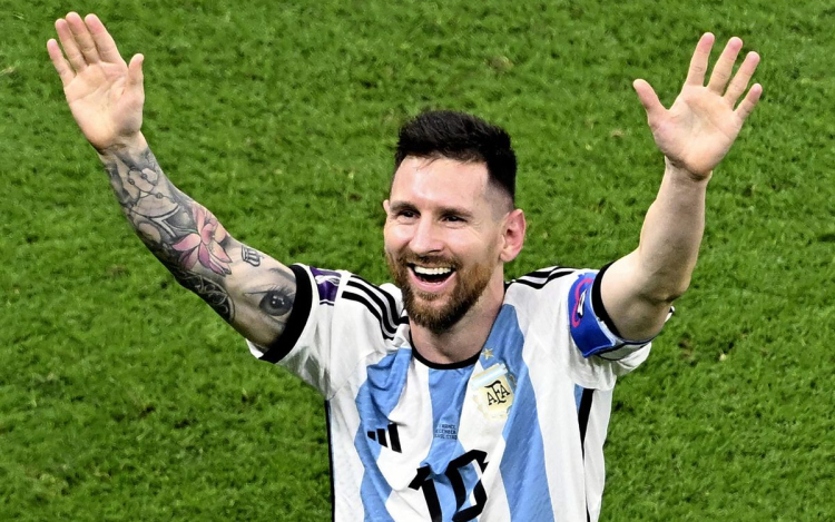 Ahogy megjósolták: Messi nyolcadszor lett aranylabdás