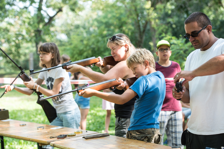 A sportlövészet volt az egyik legnépszerűbb program a Napraforgó táborban