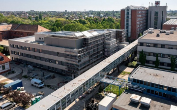 Nyáron adhatják át a Szent György Kórház új, 64 kórtermes épületét