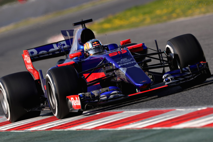 Idei negyedik különböző pilótapárosát veti be a Toro Rosso Mexikóban