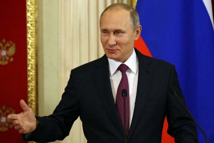 Csökkent Putyin támogatottsága egy felmérés szerint