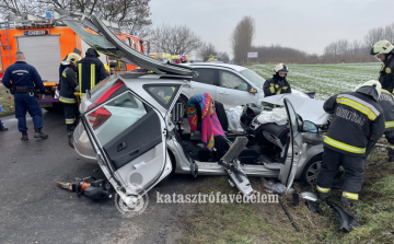 Baleset Szabadbattyán és Sárszentmihály között